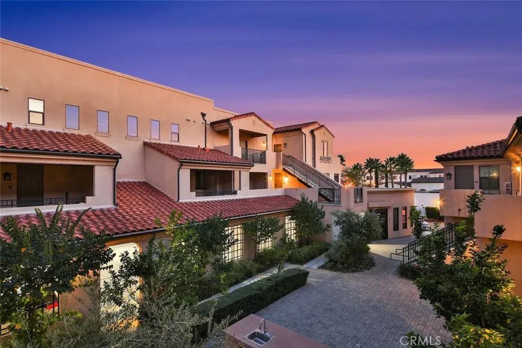 8951 Monte Vista Ave, Montclair