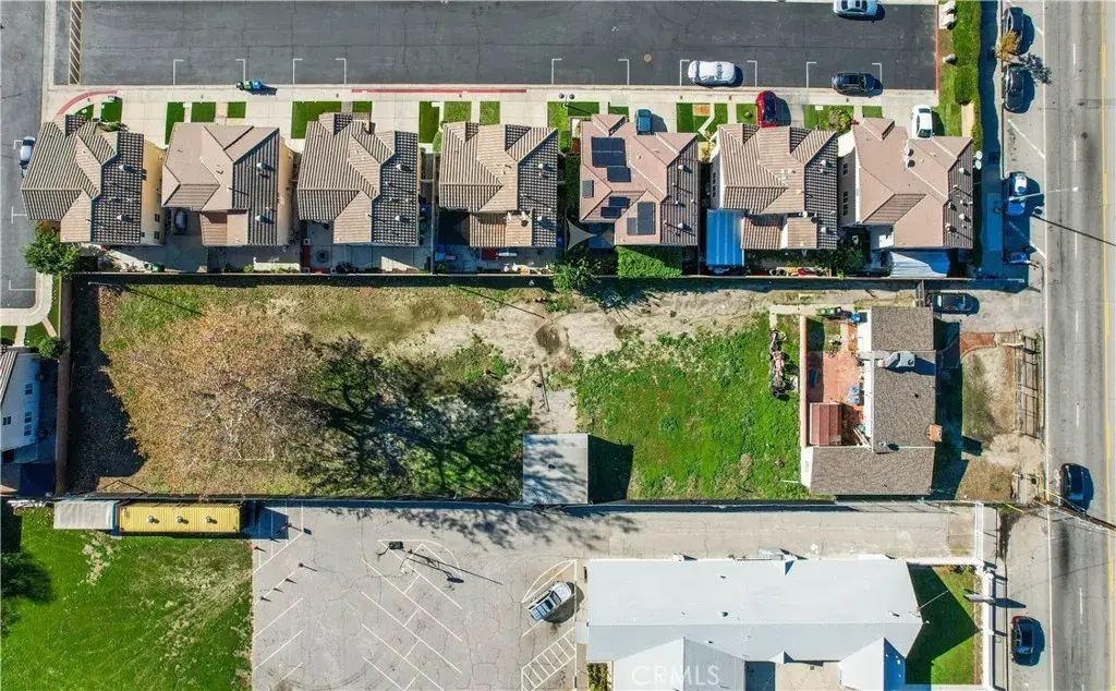 14330 Nordhoff, Panorama City