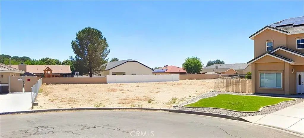 26832 Dunsmuir, Helendale
