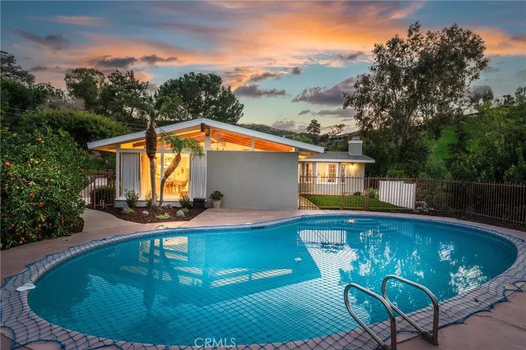 24417 Lawton, Loma Linda