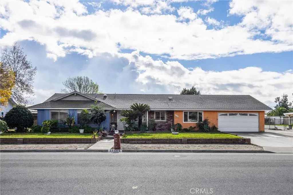 11466 Antigua Drive, Jurupa Valley