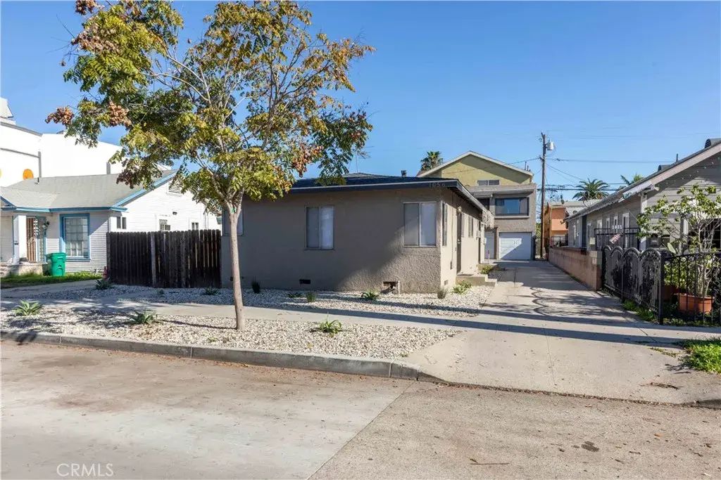 1056 Junipero, Long Beach