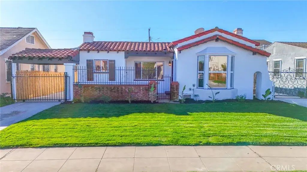 1618--1620 W 80th, Los Angeles