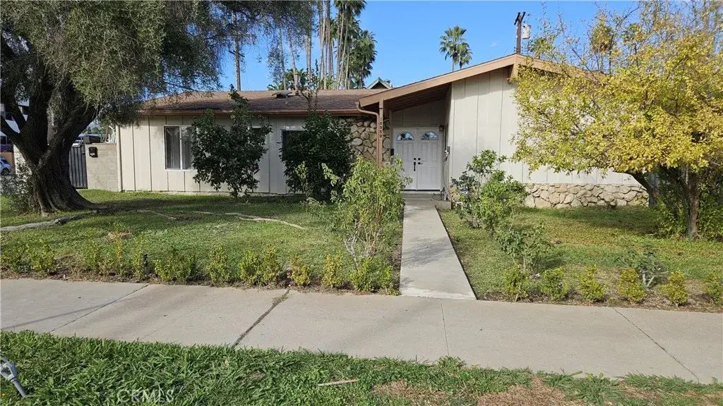 16959 San Jose Street, Granada Hills