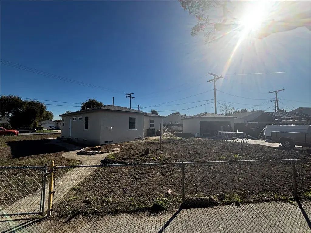 2967 Canal Avenue, Long Beach