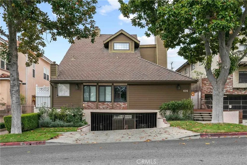 635 E Magnolia B, Burbank