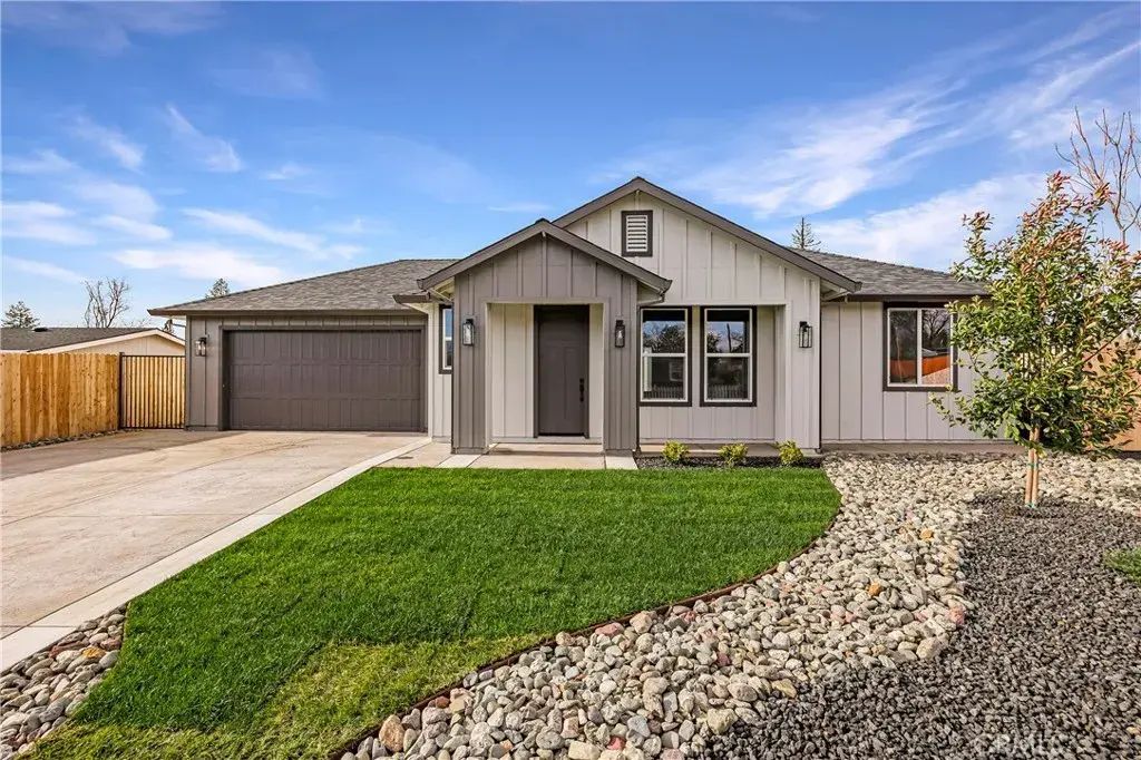 5747 Pearl Drive, Paradise