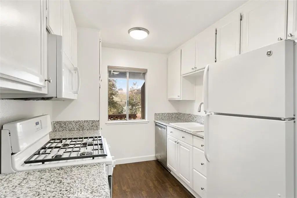 25781 Marguerite, Mission Viejo
