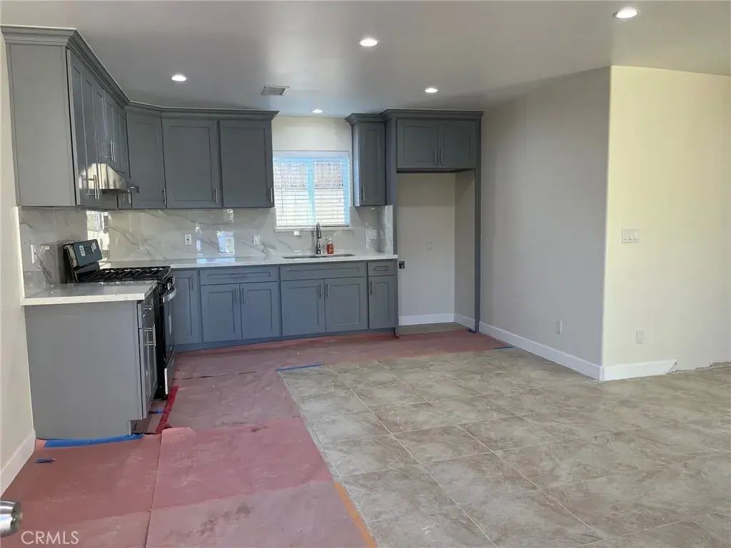 225 W Angeleno, San Gabriel