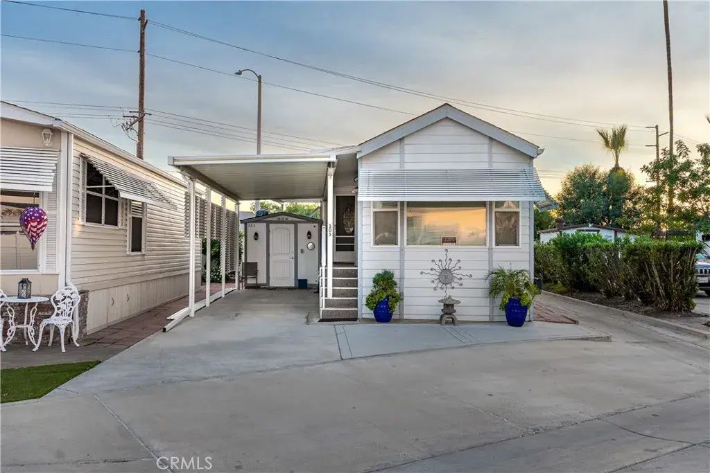 1295 S Cawston, Hemet