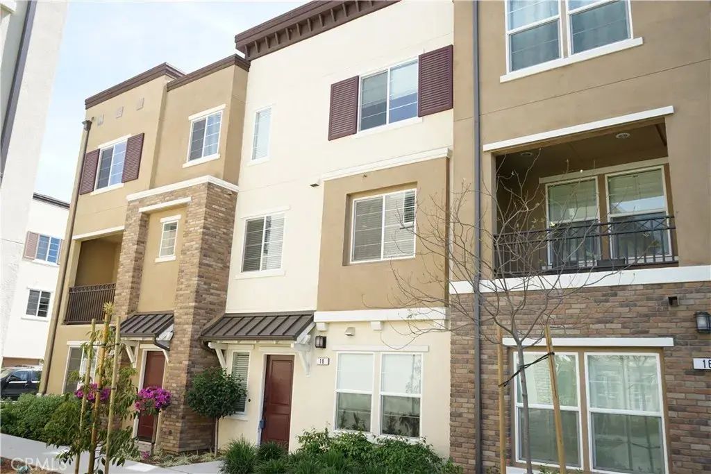 18 Larry Beard Drive, South El Monte