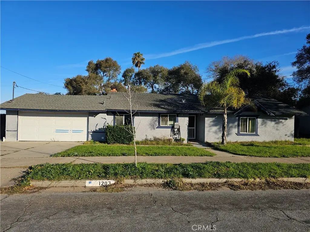 1203 Bauer, Santa Maria