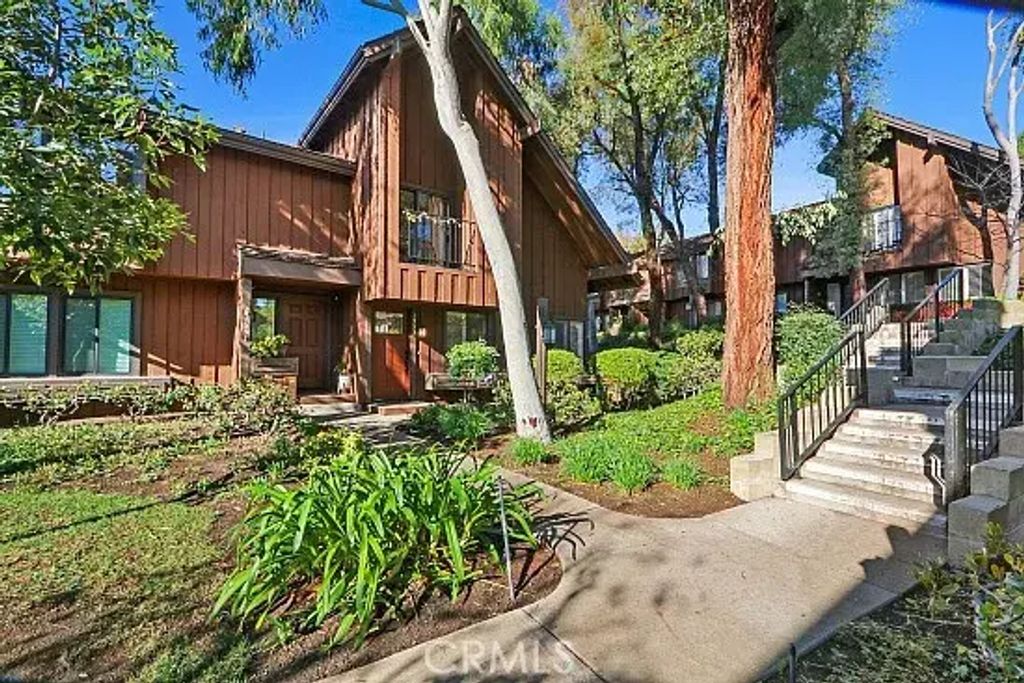 1553 Dalmatia, San Pedro
