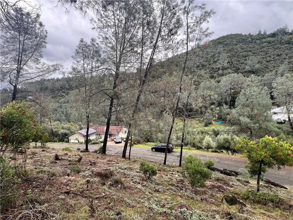 4707 Kaweah, Kelseyville