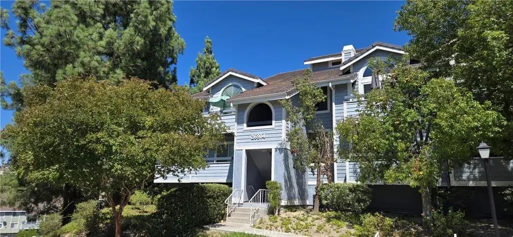26914 Rainbow Glen Drive 212, Canyon Country