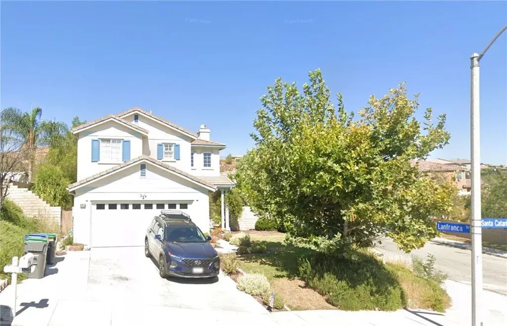 28504 Santa Catarina, Saugus