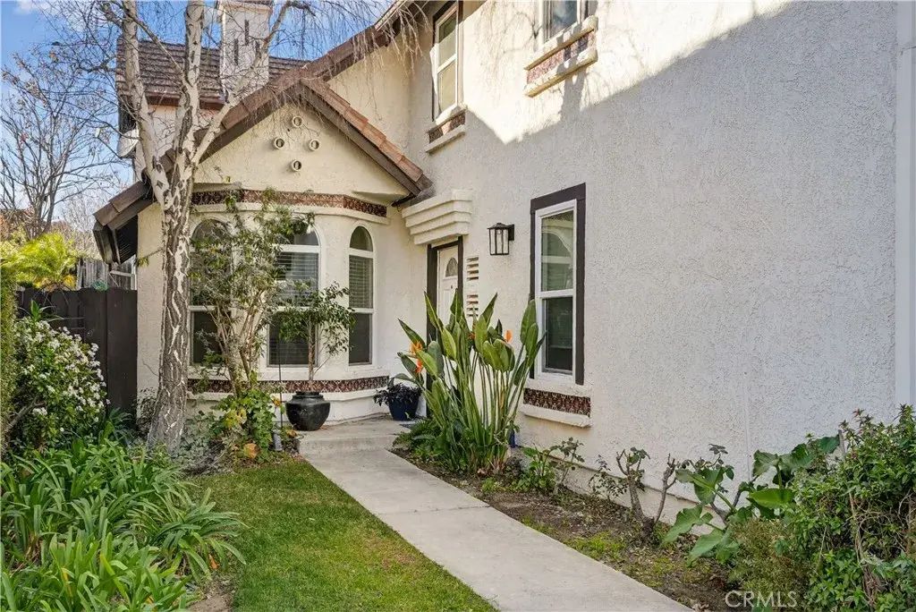26921 Terri Drive, Canyon Country