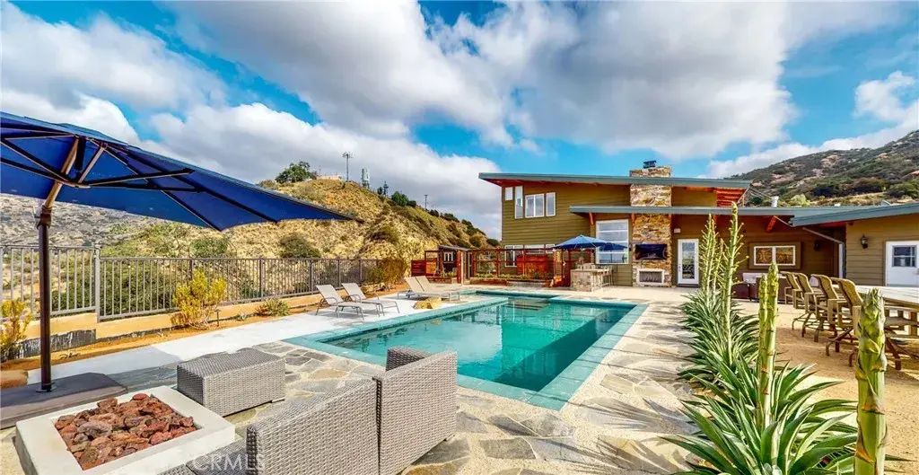 7300 Santa Susana Pass Road, Simi Valley