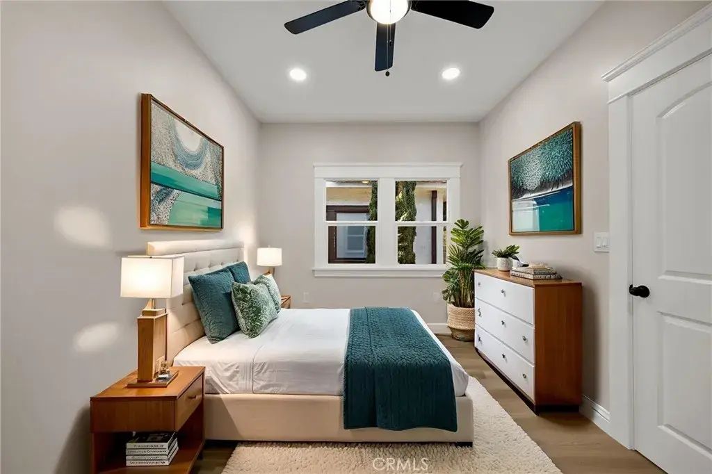1822 E 2nd 8, Long Beach