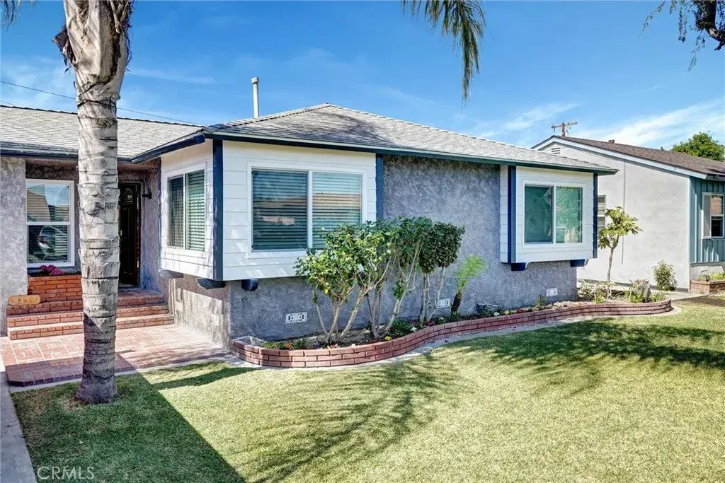8457 Duchess, Whittier