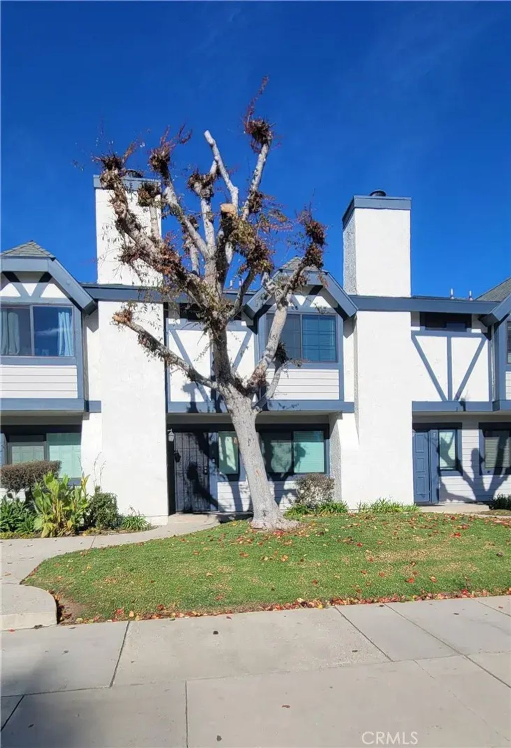 19221 Sherman Way 6, Reseda