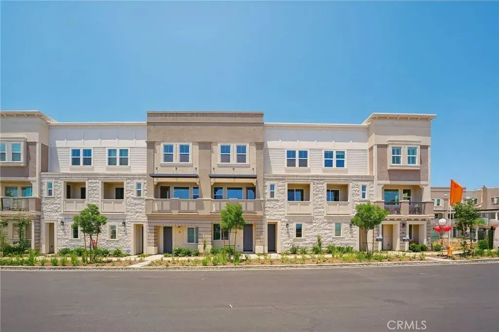107 N First Avenue, Upland