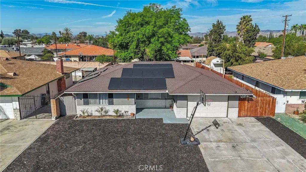 661 S Carmalita, Hemet