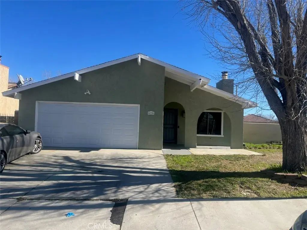44706 Sarah Lane, Lancaster