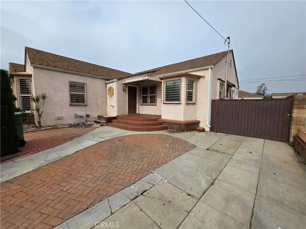 25 E San Marino, Alhambra