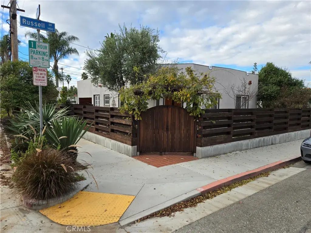 4979 E 14th, Long Beach