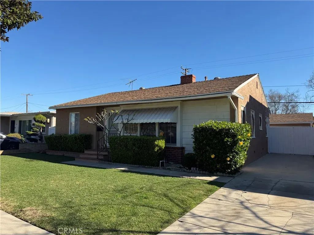 3044 Ocana, Long Beach