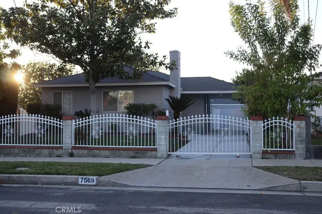 7569 Delia, Sun Valley