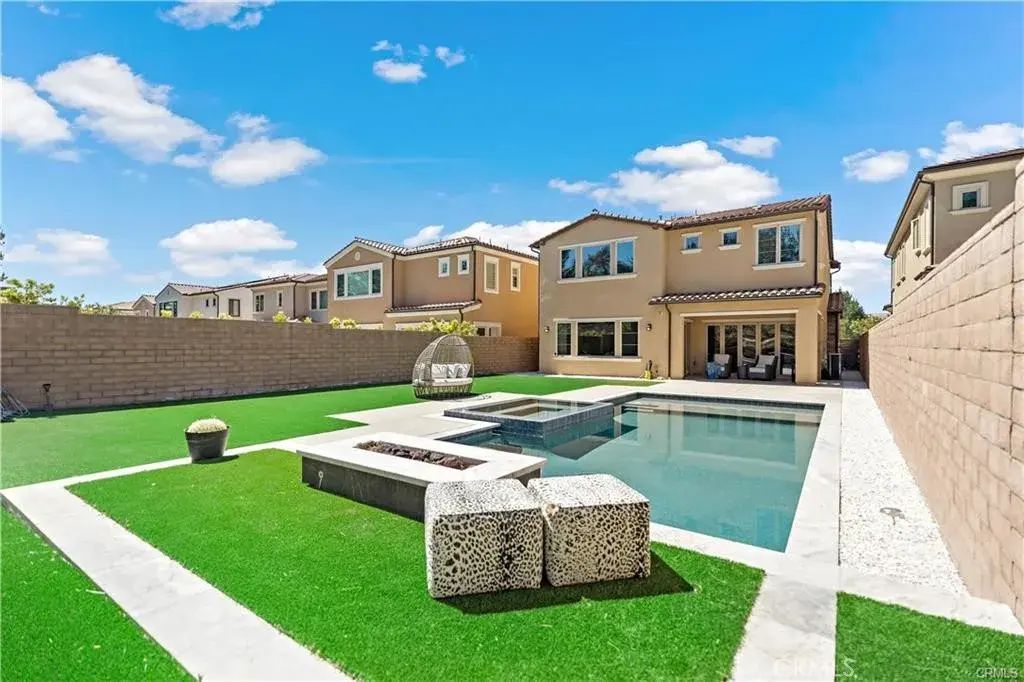 52 Pedigree, Irvine