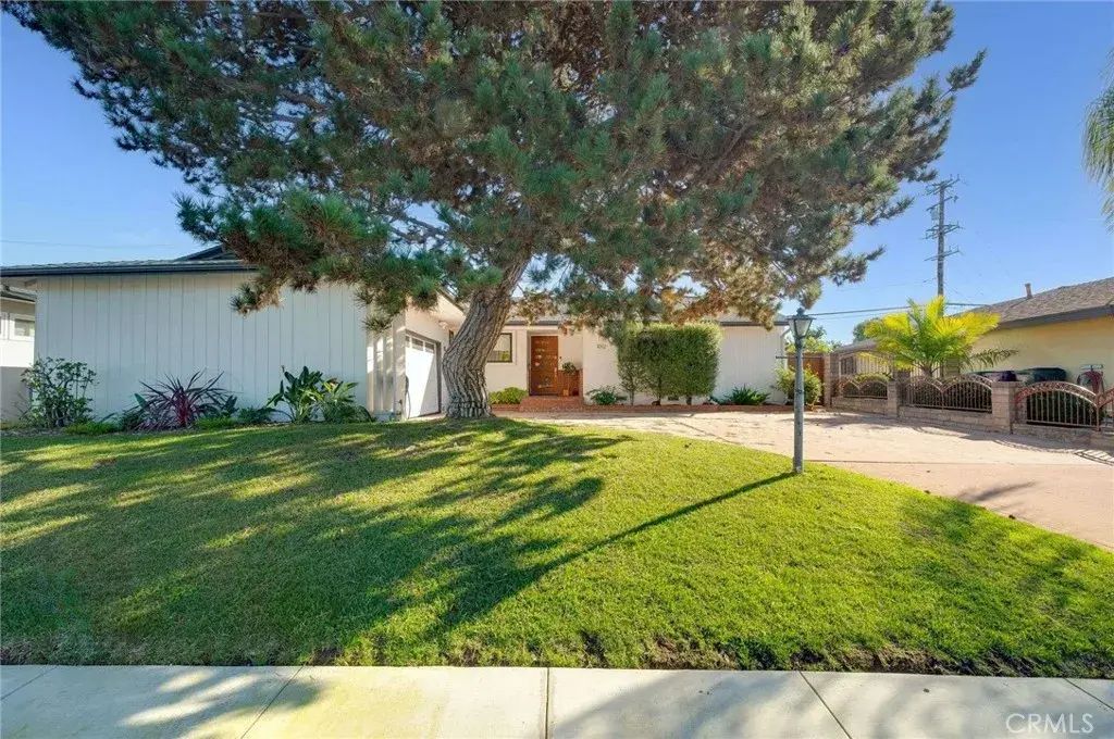 1012 E 45th, Long Beach