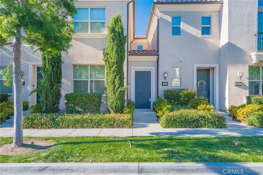 53 Henson, Irvine