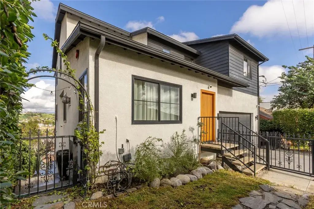 3091 Chadwick, Los Angeles