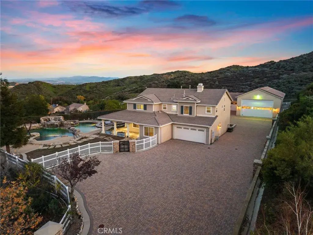 30012 Valley Glen Street, Castaic