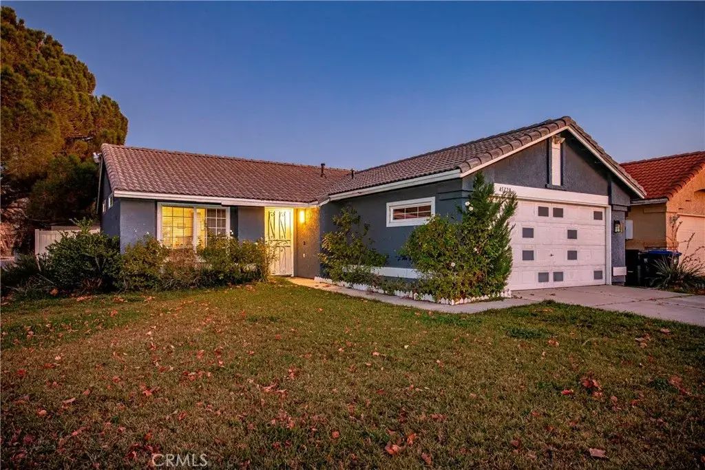 45728 Balmoral Court, Lancaster
