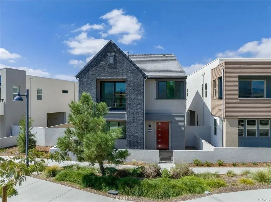 478 Chorus, Irvine