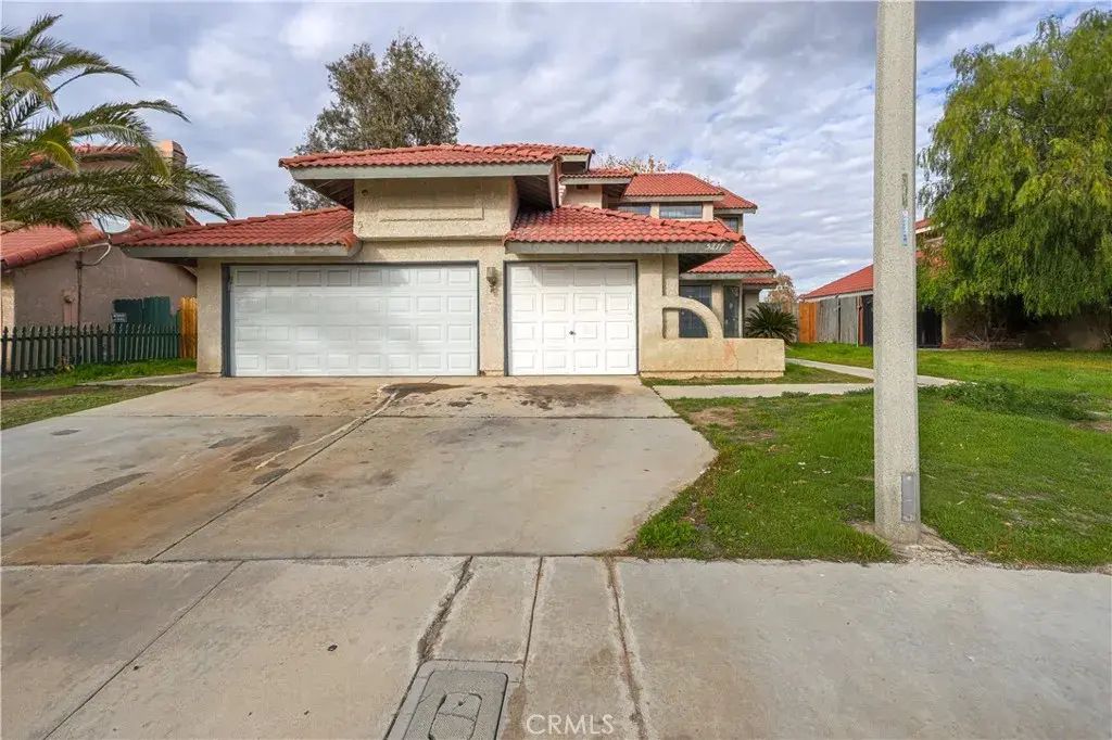 5217 E Avenue R4, Palmdale