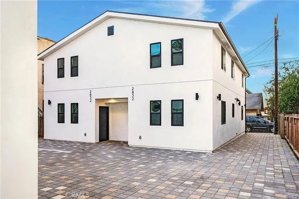 2452 Boulder St, Los Angeles