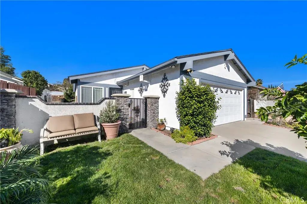 21511 Aguilar, Mission Viejo