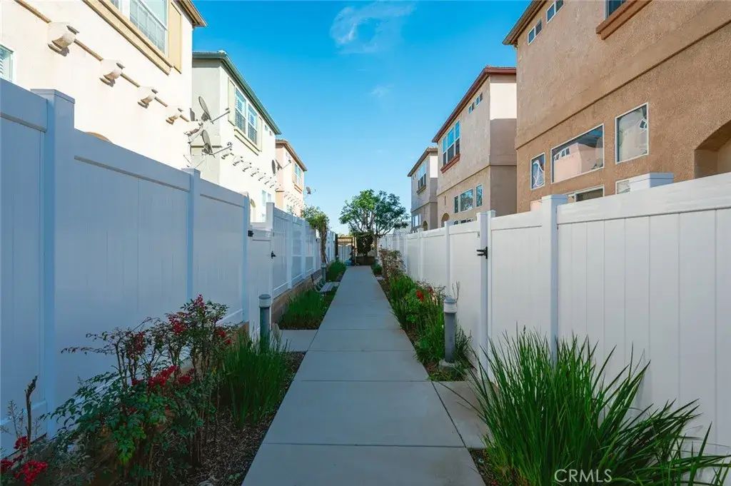 25481 Dodge Avenue 18, Harbor City