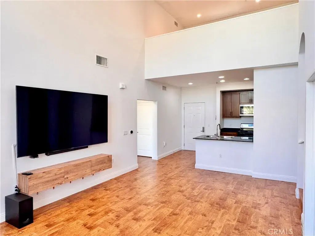 2423 Scholarship, Irvine