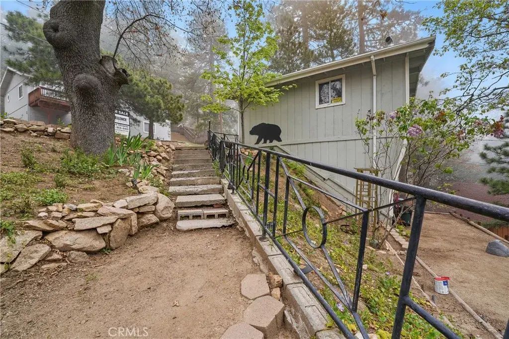 30919 Valley Oak, Running Springs
