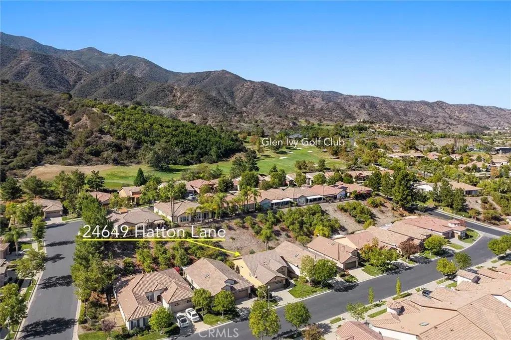 24649 Hatton, Corona