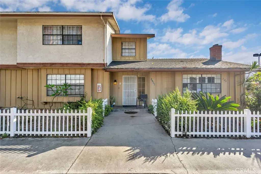3368 Linden Avenue, Long Beach