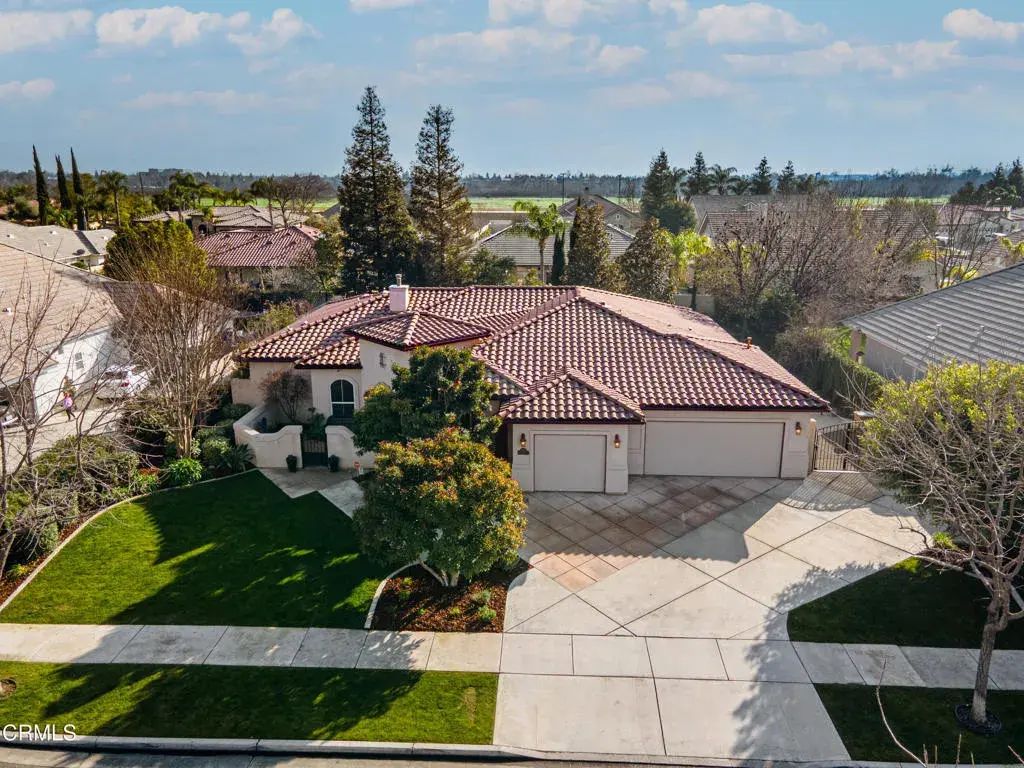 10705 Gainsborough Court, Bakersfield