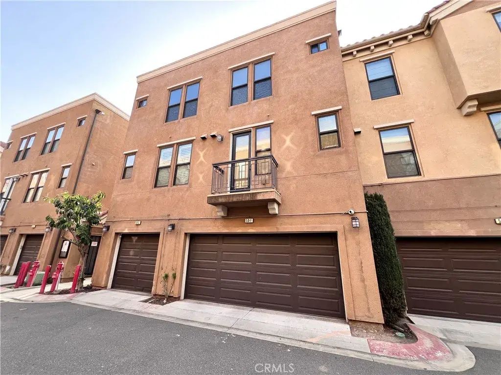 58 S 5th F, Alhambra