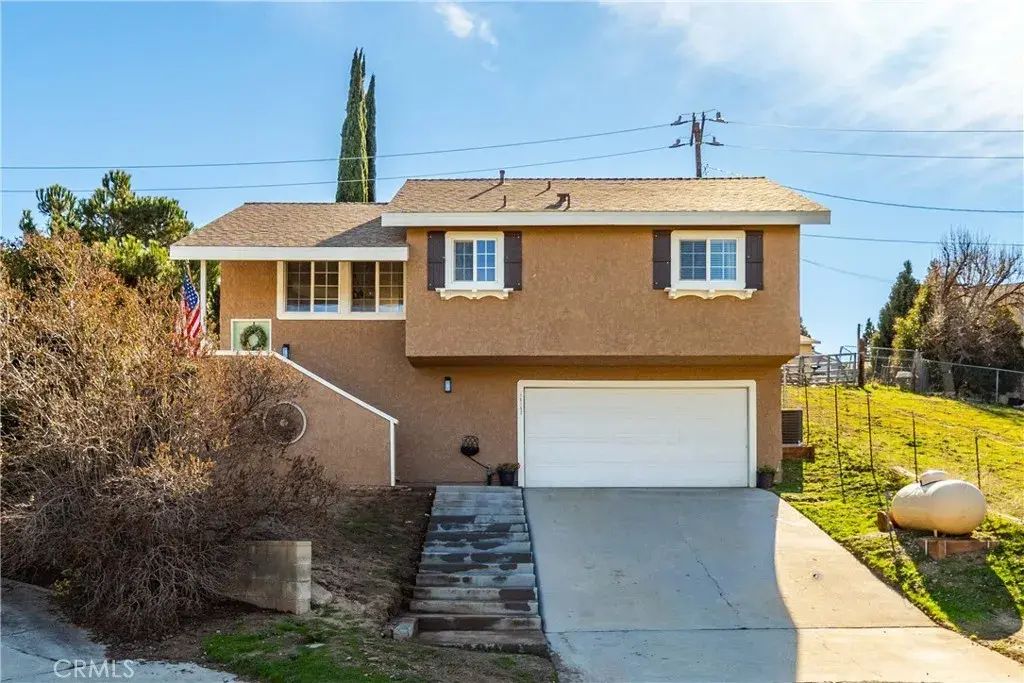 15152 Ojibwa Place, Lake Hughes
